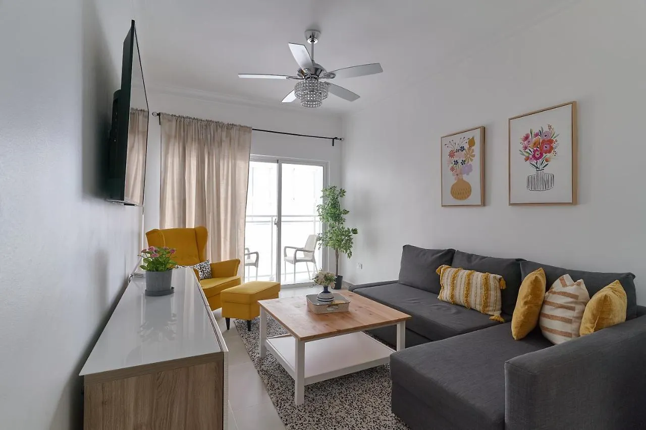 Dom. Rep. Exclusive 2 Bed Apt. Evaristo Morales Santo Domingo 0*,